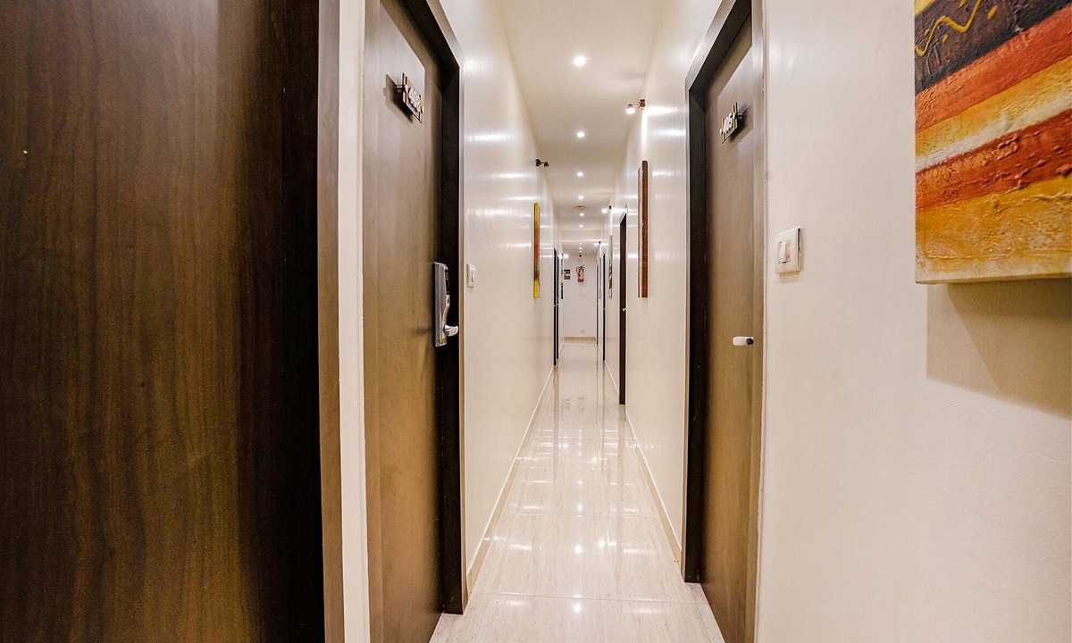 Wellington Pier Hotel | Fabexpress Abad Inn