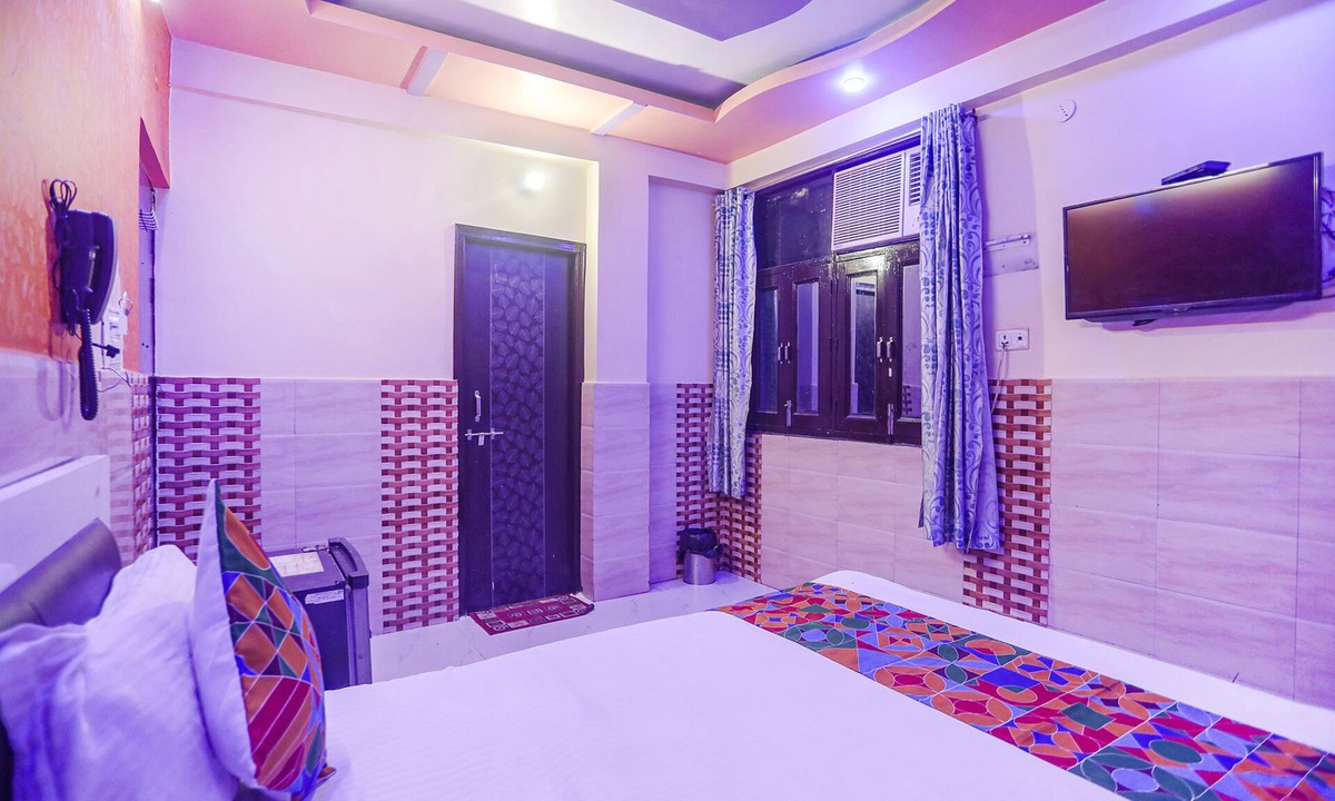 Kanpur Hotel | Fabexpress Kanha Dham