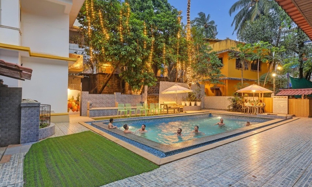 Calangute Hotel | Fabhotel 22 Square Living Spaces