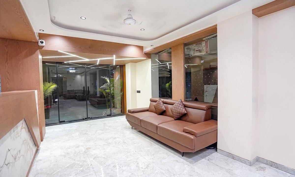 Surat Hotel | Fabhotel 7 Star I