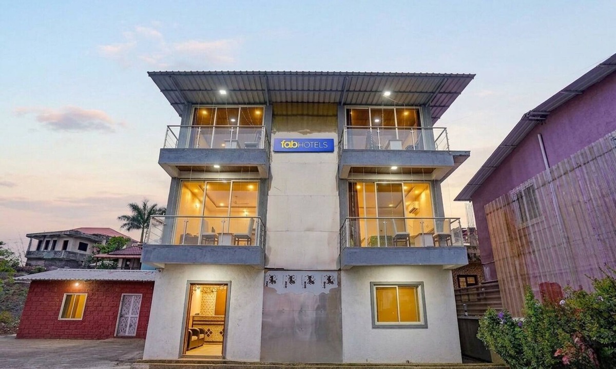 Mahabaleshwar Hotel | FabHotel Aaryras Heritage Resort