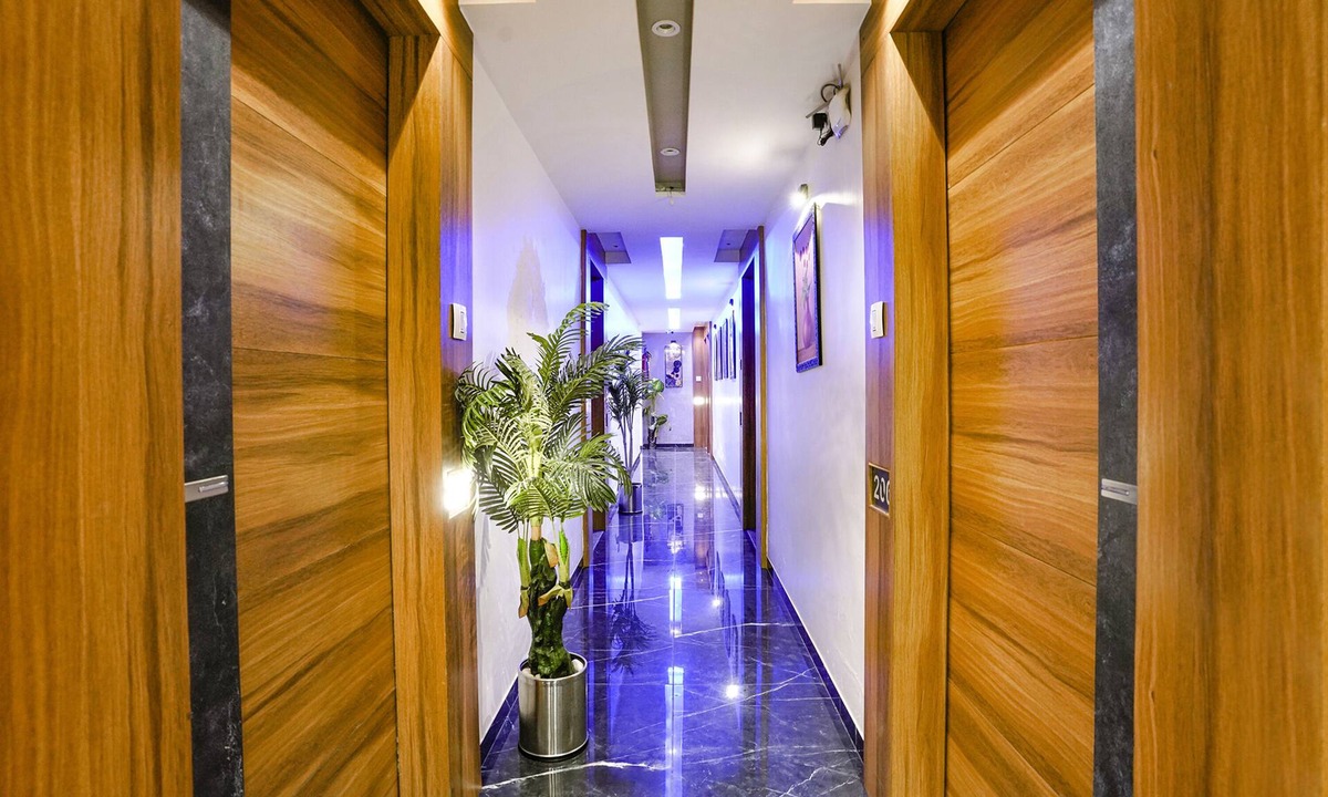 Chandkheda Hotel | Fabhotel Asiana