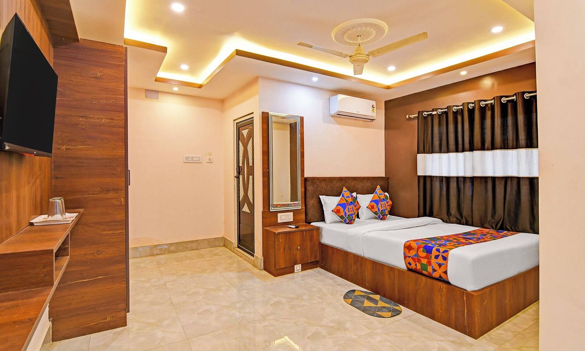Dumdum Hotel | Fabhotel Bn Palace