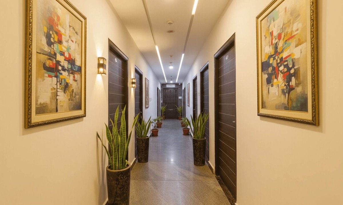 Kukatpalli Hotel | FabHotel Broholic