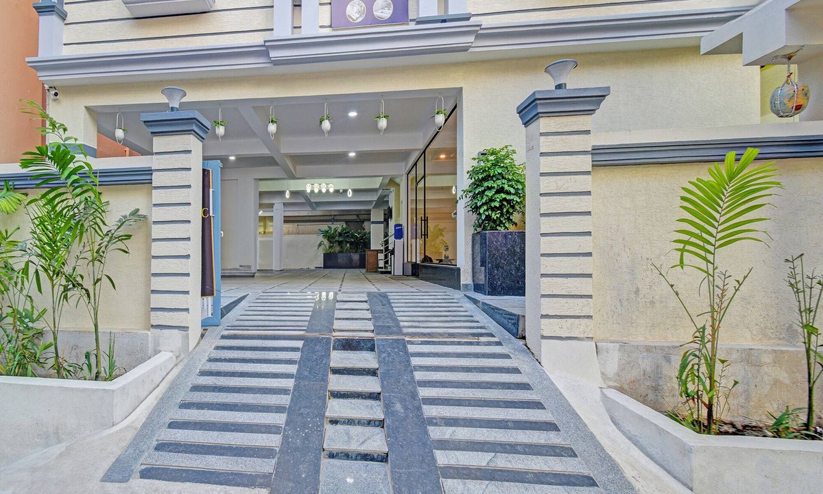Kondapur Hotel | Fabhotel Broholic Stay Inn