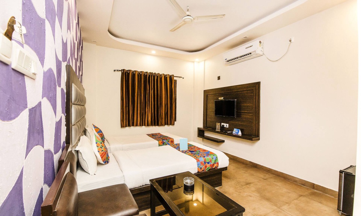 Kolkata Hotel | FabHotel De Sivalika