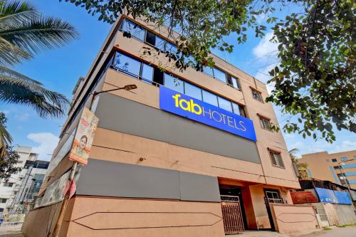 Kharadi Hotel | FabHotel Dream Sky