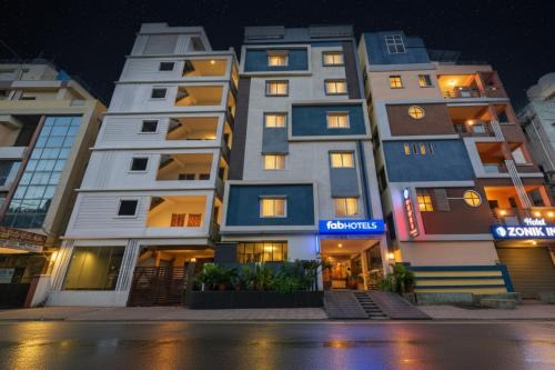 Kukatpalli Hotel | FabHotel DSR Suites - Nr Hitech City Railway Station