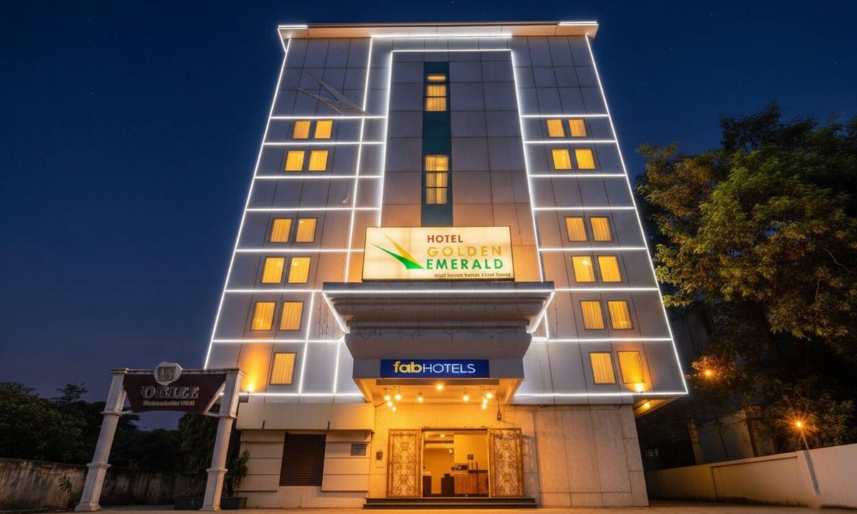 Gultekdi Hotel | FabHotel Golden Emerald