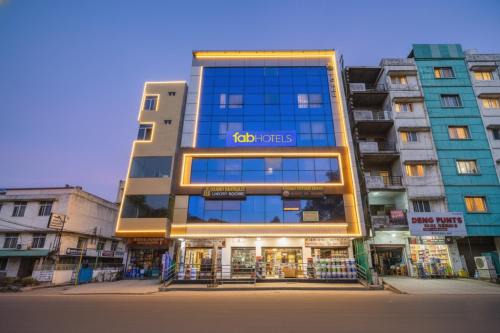 Hyderabad Hotel | FabHotel Grand Broholic - Nr Hitech City