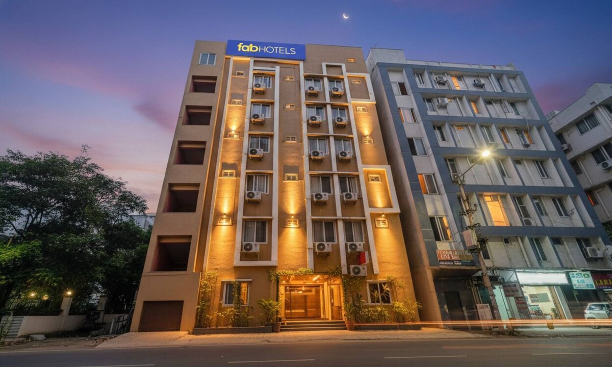 Kondapur Hotel | Fabhotel Jaswitha Grand