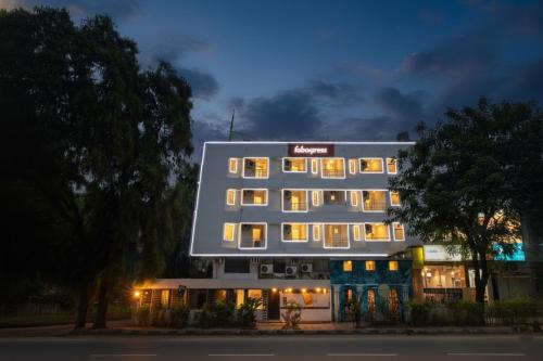 Sayajiganj Hotel | FabHotel Kalyan