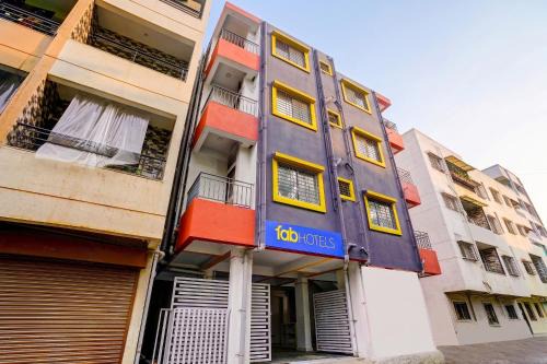 Tathawade Hostel | FabHotel Lotus Prime Stay