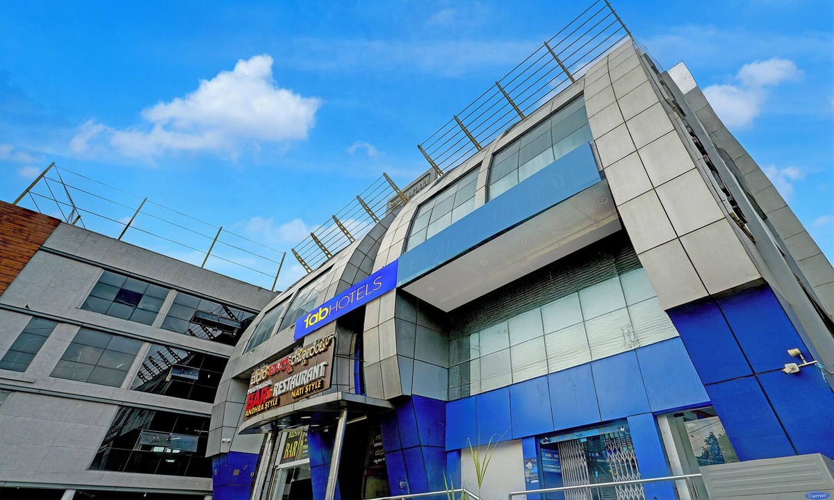 Bengaluru Hotel | Fabhotel Madhura Residency