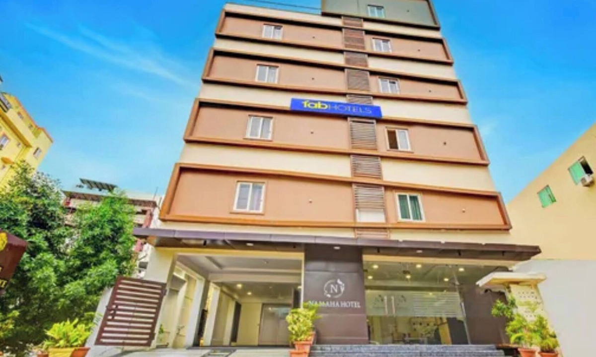 Shamshabad Hotel | Fabhotel Namaha Suites