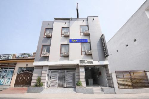 Rishikesh Hotel | FabHotel Neu-Nest