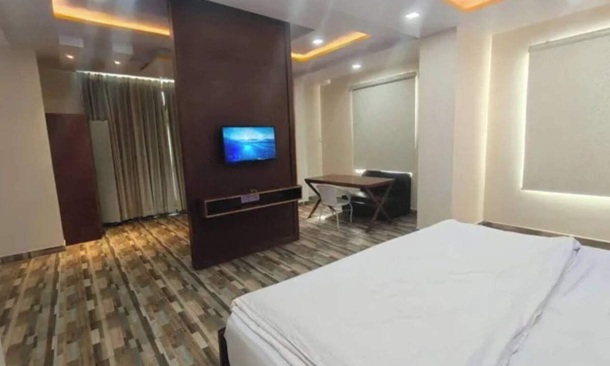 Vaishali Nagar Hotel | Fabhotel Panther