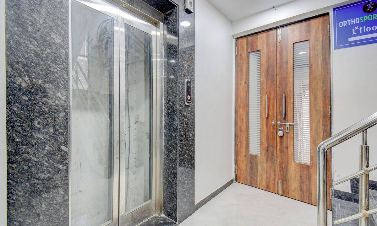 Bavdhan Hotel | Fabhotel Paradise Inn I
