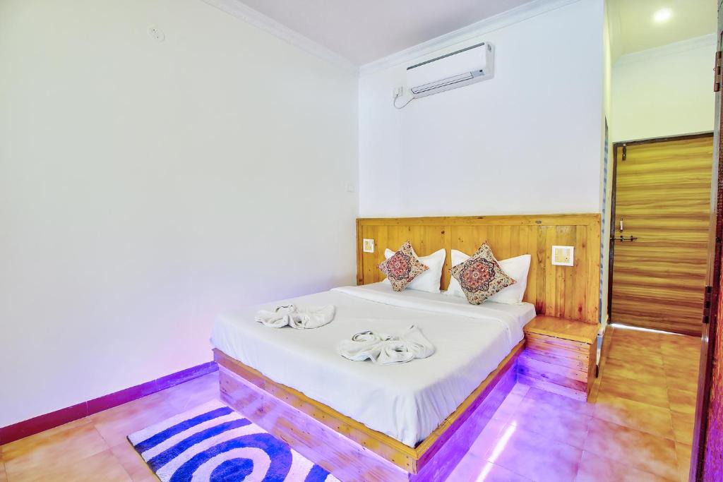 Morjim Hotel | FabHotel Pleasure Inn