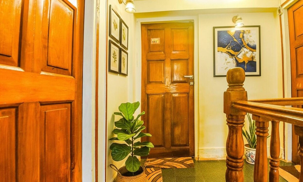 Baga Hotel | FabHotel Royal Baga Residency