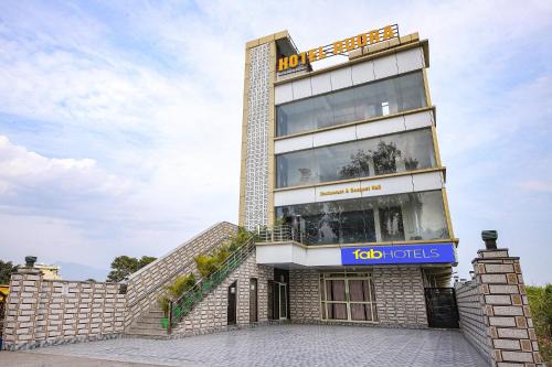Dehradun Hotel | FabHotel Rudra