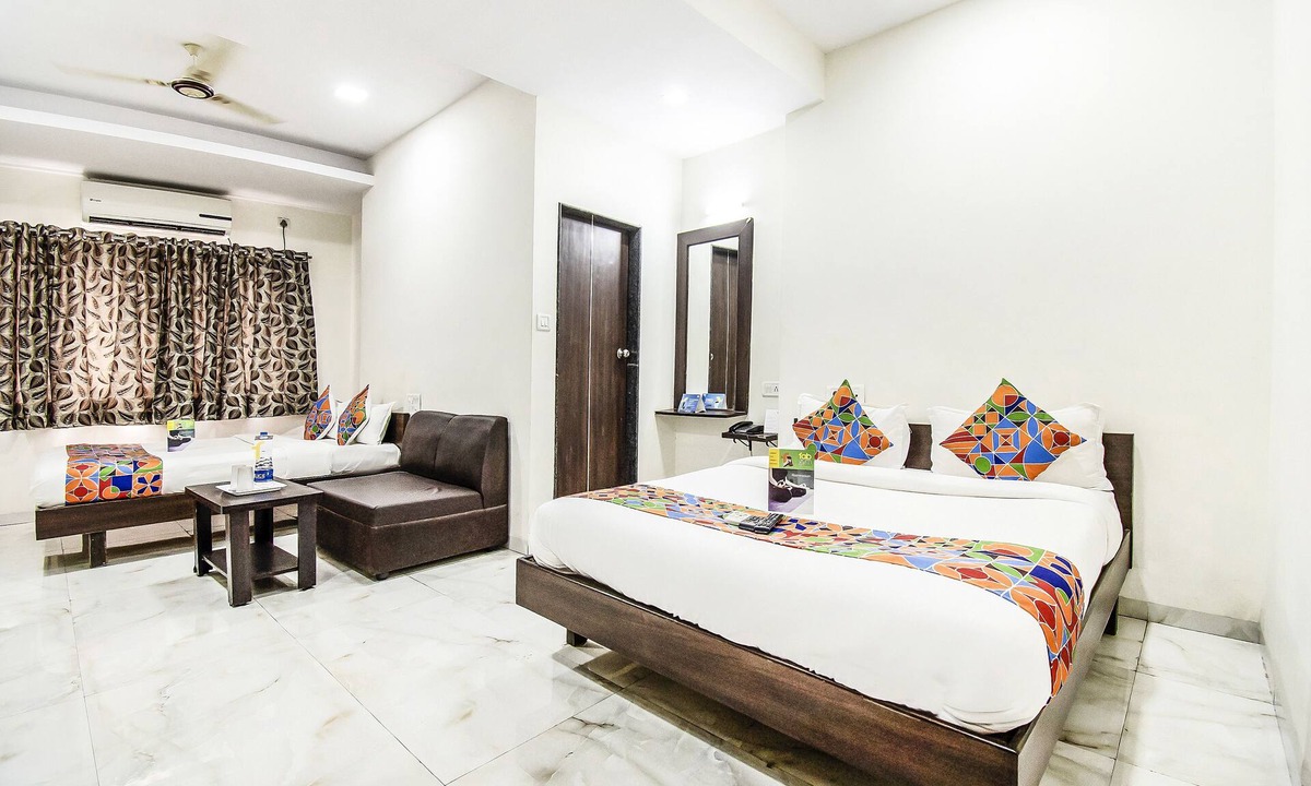 Nashik Road Hotel | FabHotel Sahara Inn