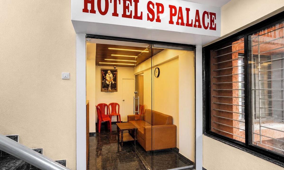 Nashik Road Hotel | Fabhotel Sb Palace