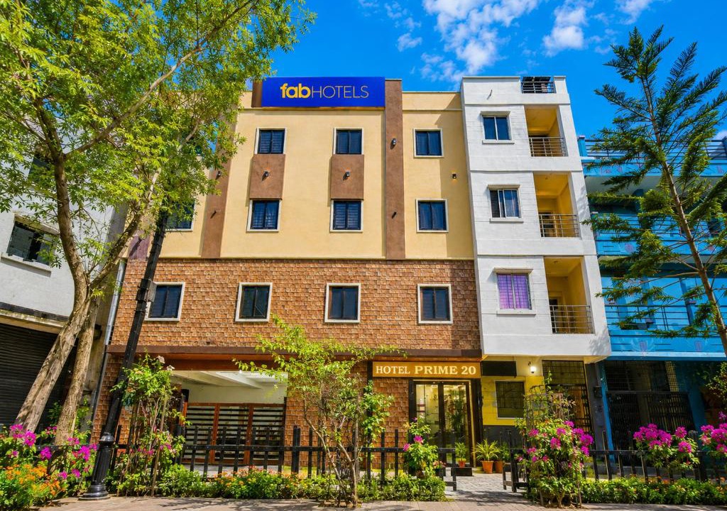Pithampur Hotel | FabHotel Shaurya Palace, Pithampur