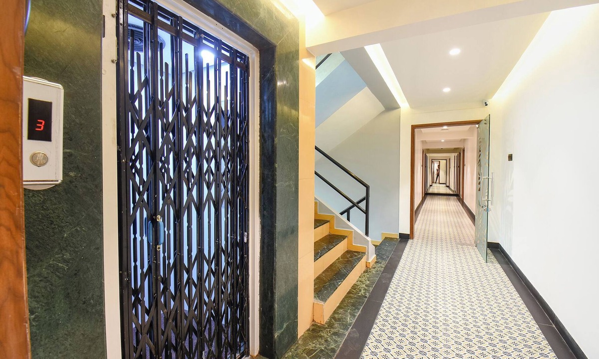 Karve Nagar Hotel | Fabhotel Shourya Regency