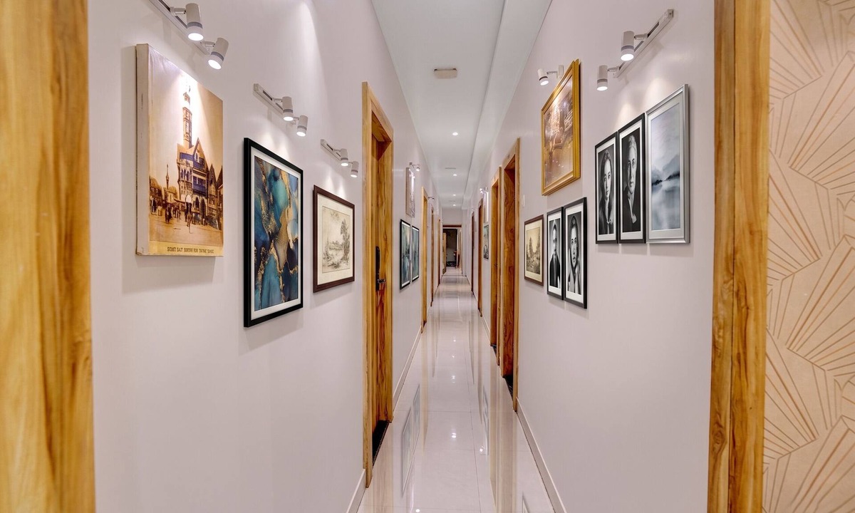 Girgaon Hotel | FabHotel Suncity I