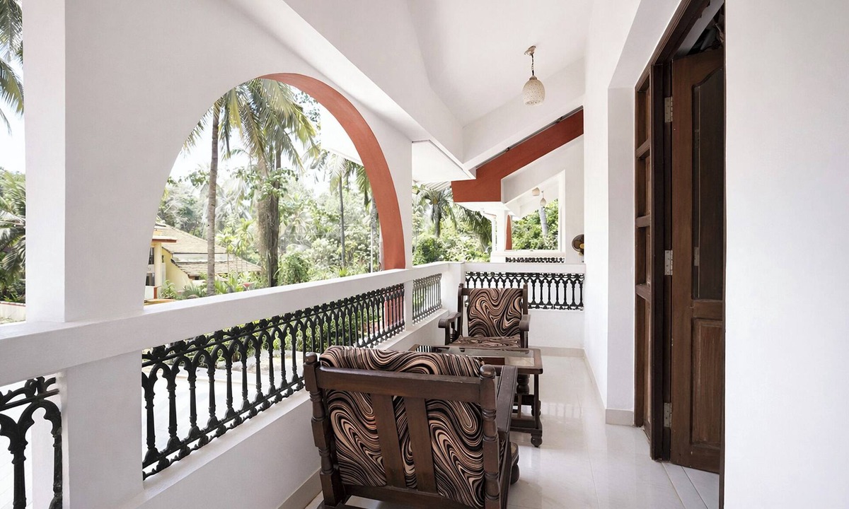 Morjim Hotel | FabHotel Triple Beach House - Nr. Benaulim Beach