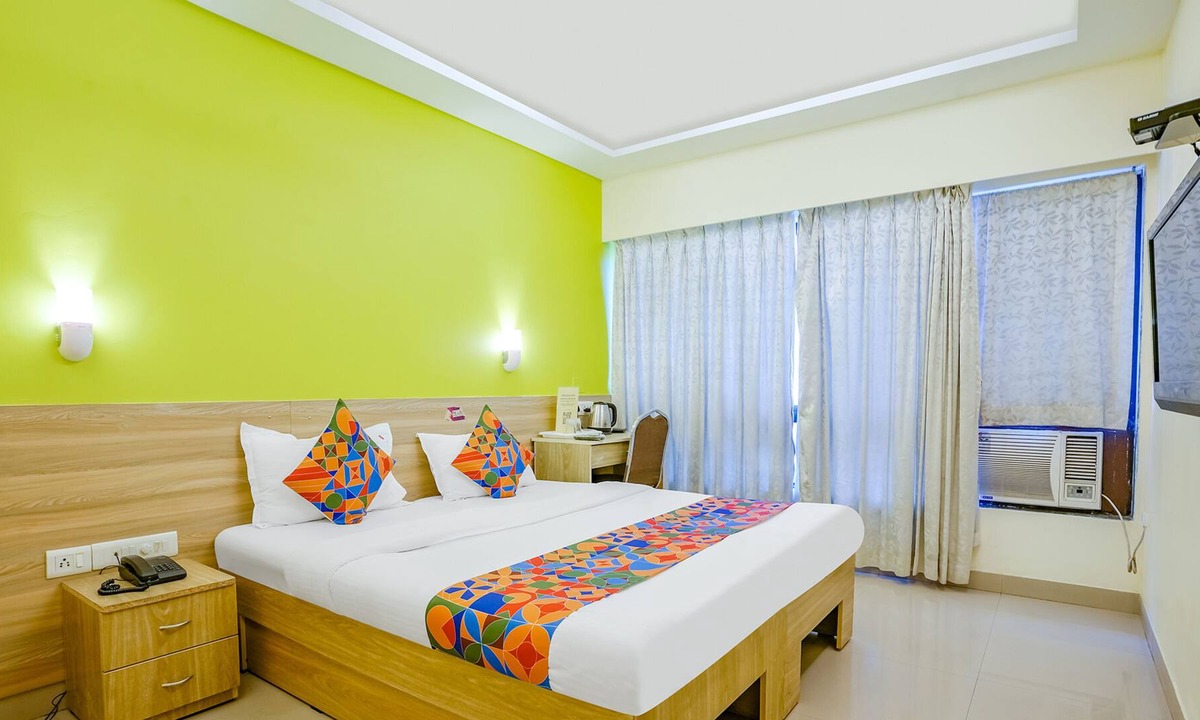 Chembur East Hotel | Fabhotel Tuliip Residency