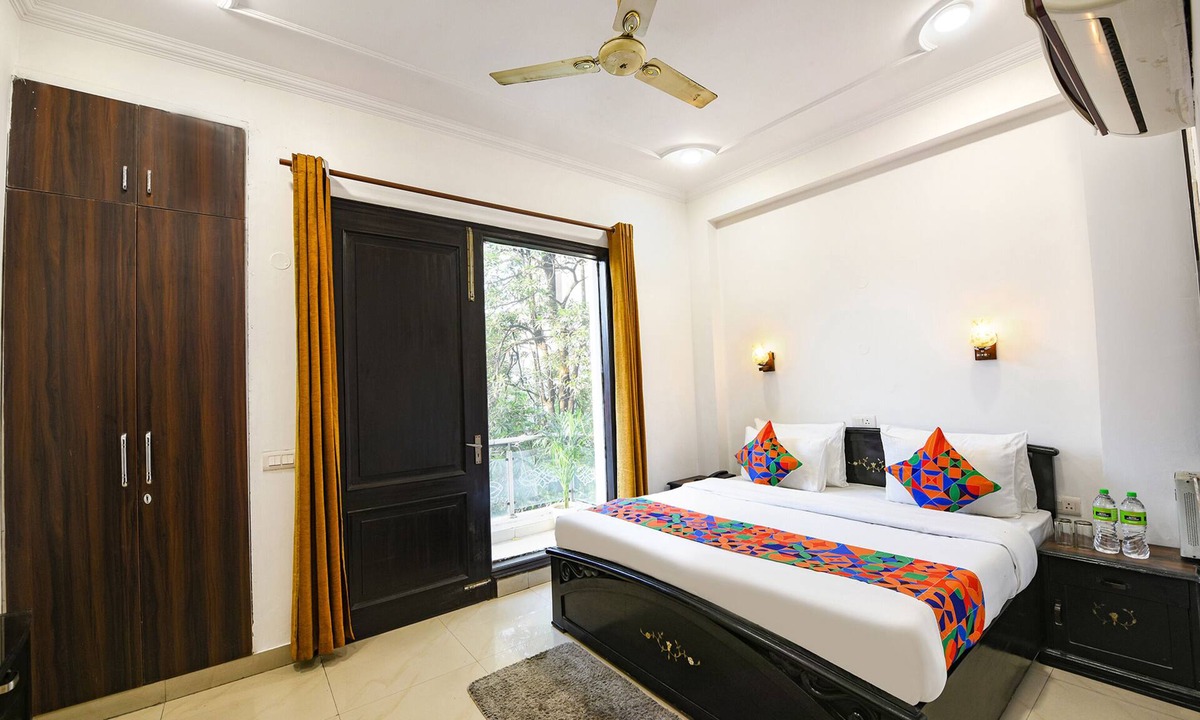 South City I Hotel | FabHotel Velvet Suites