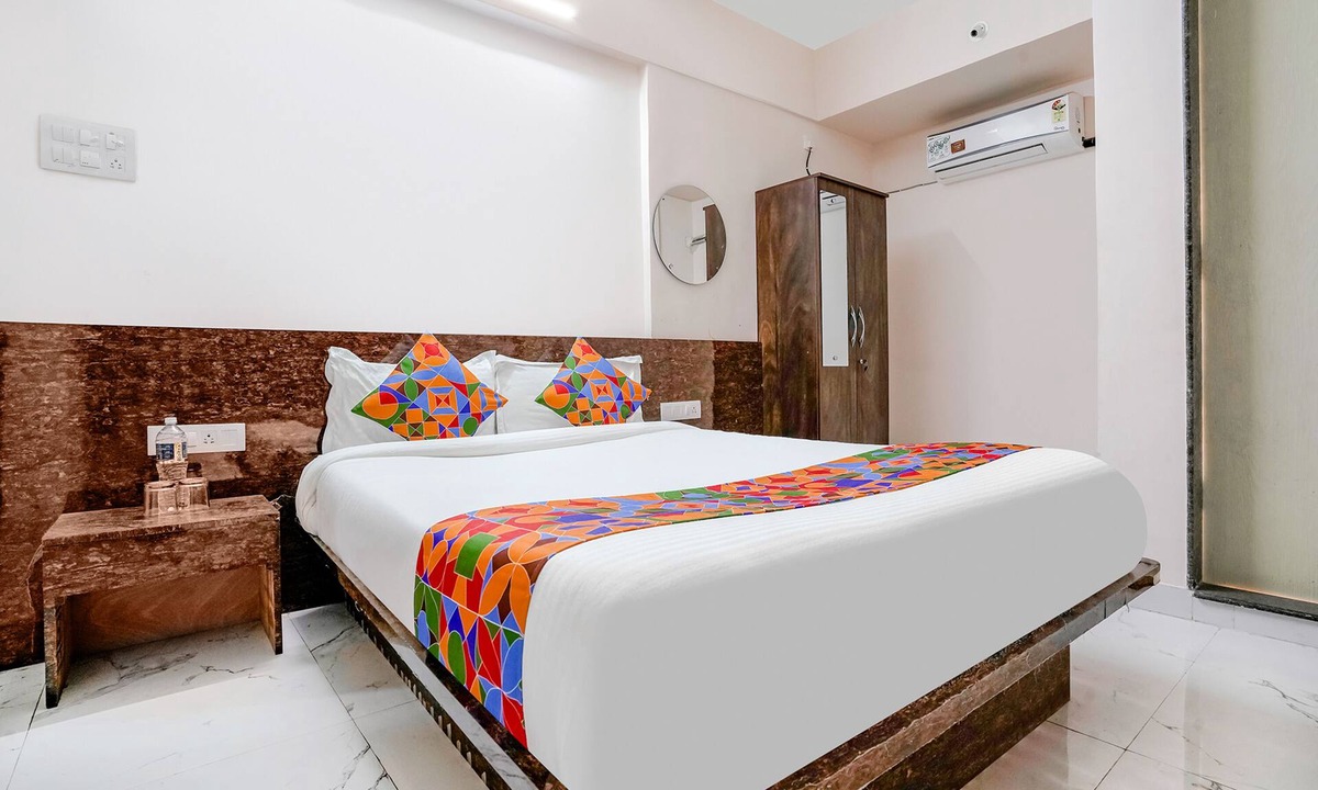 Wakad Hotel | Fabhotel Wakad Villa