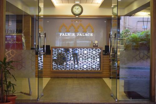 Adyar Hotel | Falnir Palace
