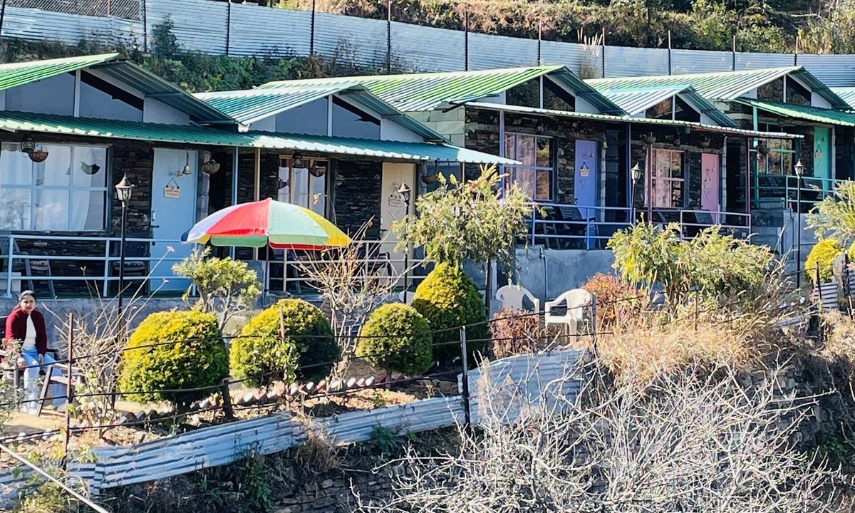 Kaul Hotel | Family in the Hills by Nature's Glamping