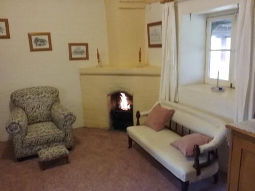 Marrangaroo Bed & Breakfast | Fernbrook Cottage