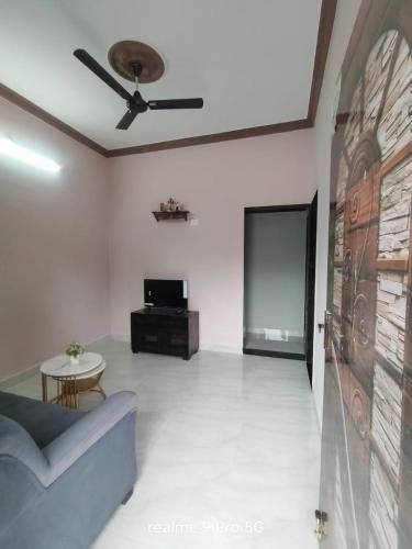 Fatona Apartment | Ferns home stay