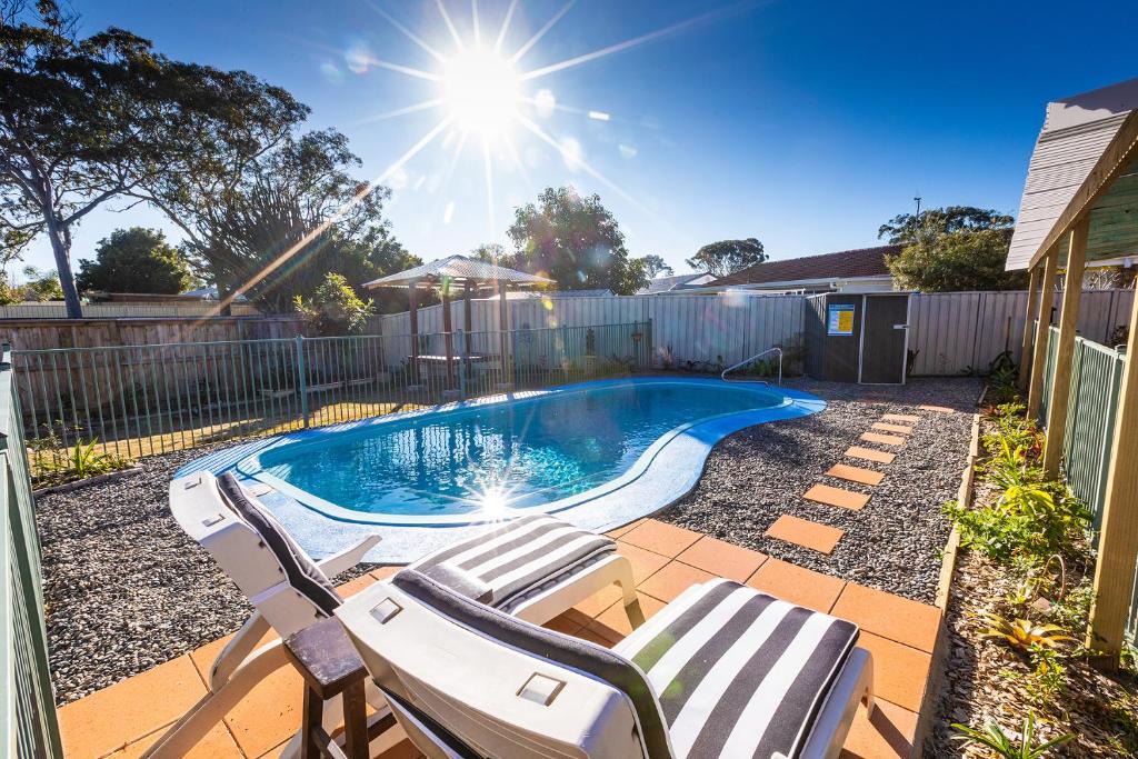 Tuncurry House | Flora Parade 6