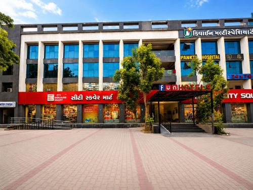 Gandhinagar Hotel | Fun Hotels Gandhinagar