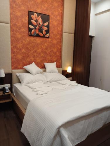 Sagara Hotel | Gamagashree Hotel and Fine Dine