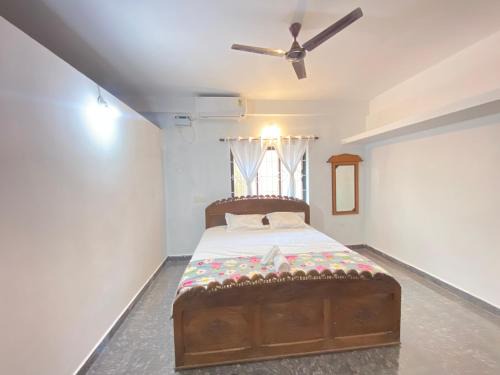 Mandrem House | Gawde family house