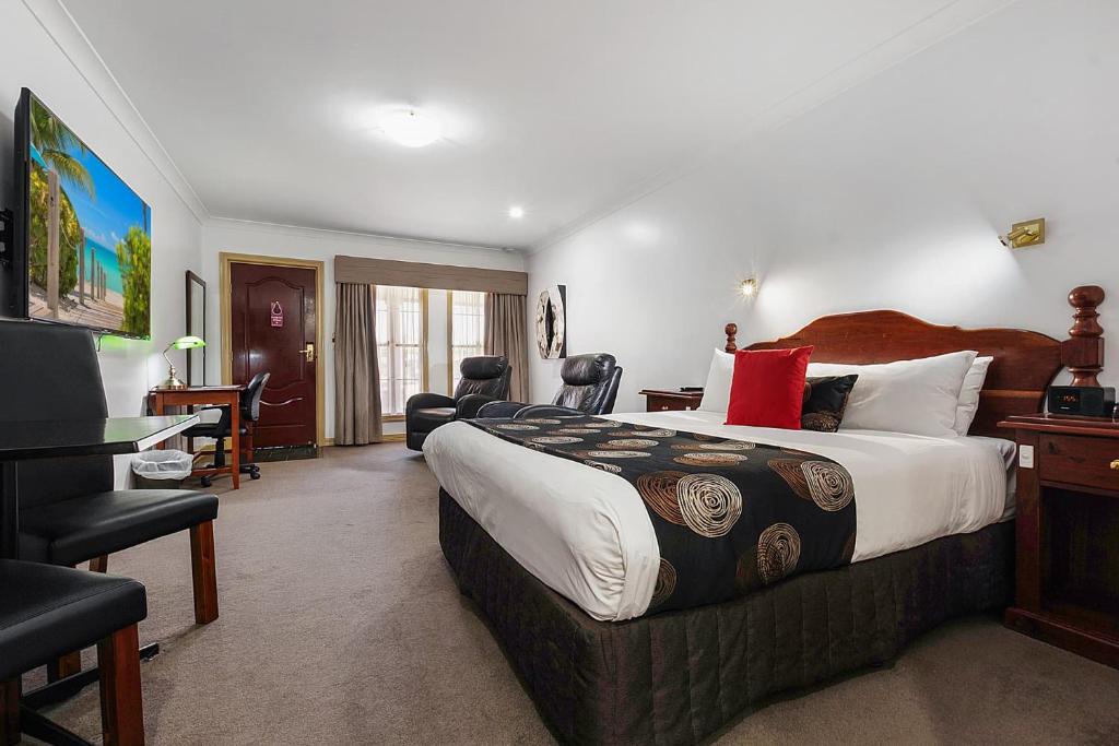 Echuca Hotel | Georgian Motor Lodge