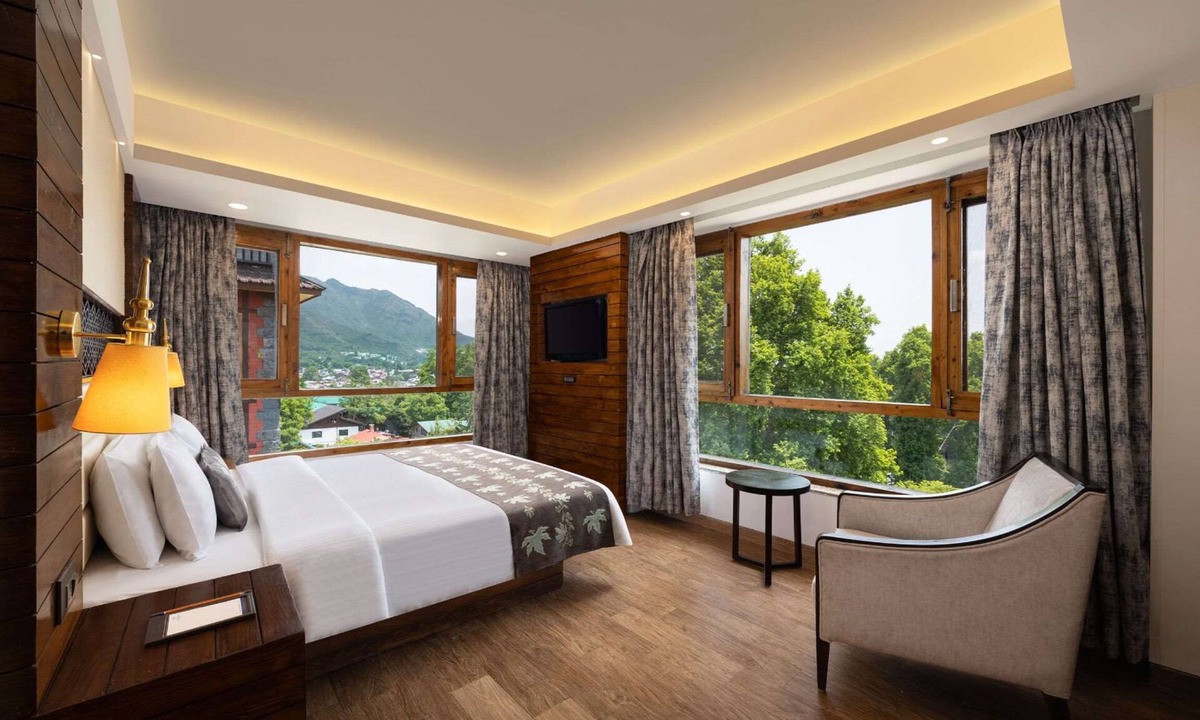 Srinagar Hotel | Golden Tulip Srinagar