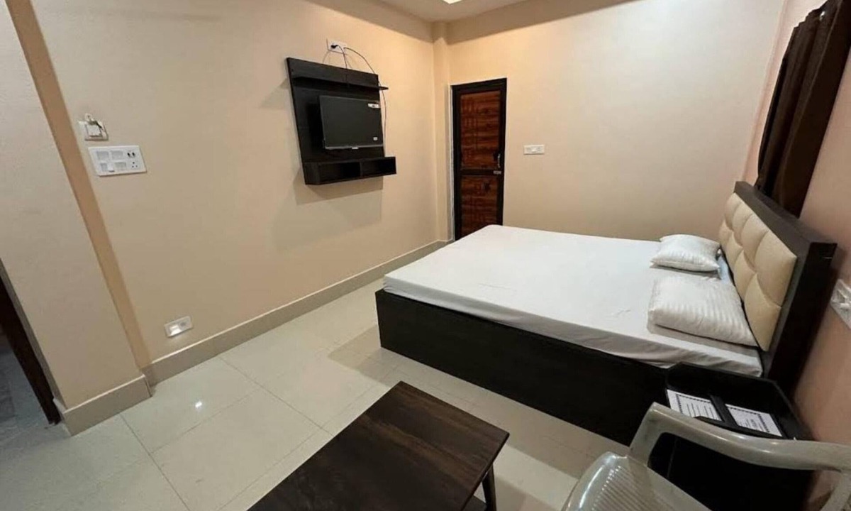 Bhadrak Hotel | Goroomgo Kitchen Garden Bhadrak