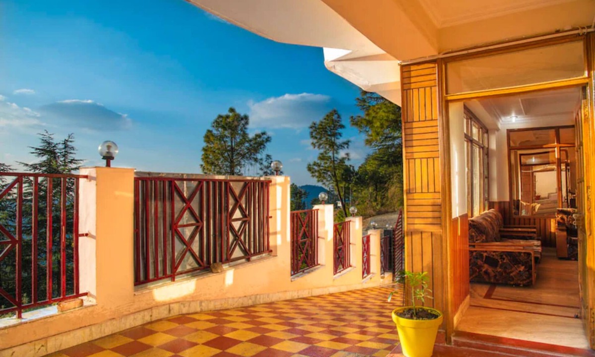 Shimla Hotel | Goroomgo Shimla Nature Ville
