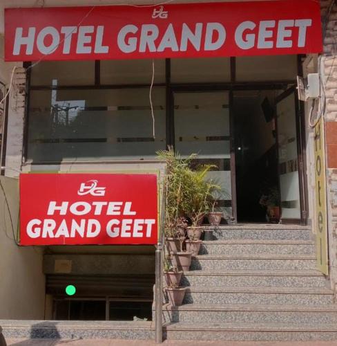 Zirakpur Hotel | Grand Geet