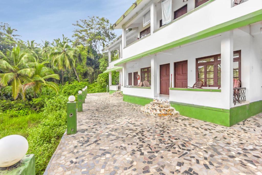 Sernabatim House | Guesthouse room in Colva, Goa, by GuestHouser 3416