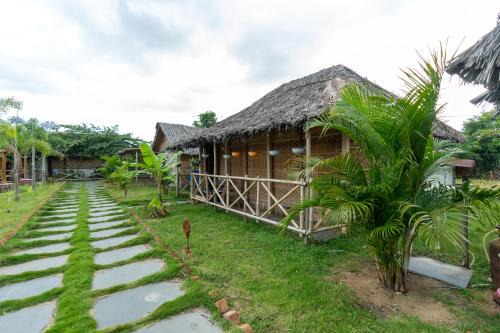 Kamalapur Hostel | Hampi Natures Cottage