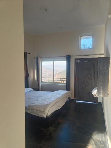 Chamba House | Happy Homestay and rooftop restaurant